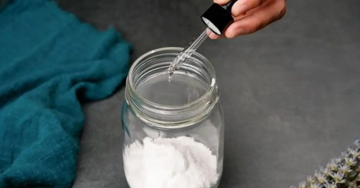 how to keep toilet water fresh