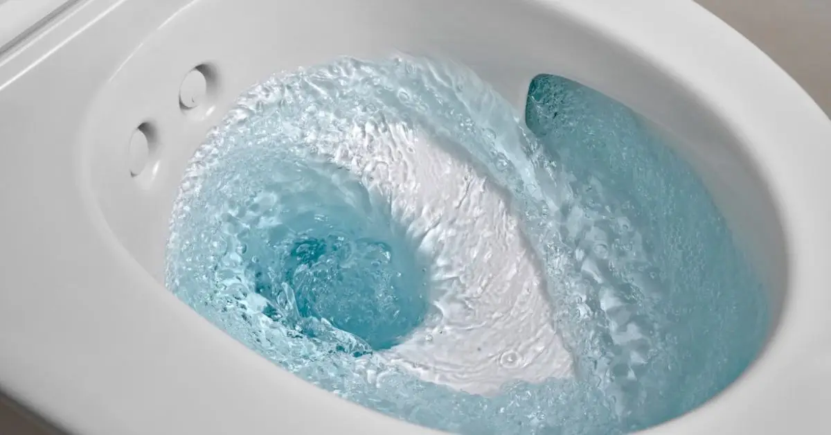 how to keep toilet water fresh