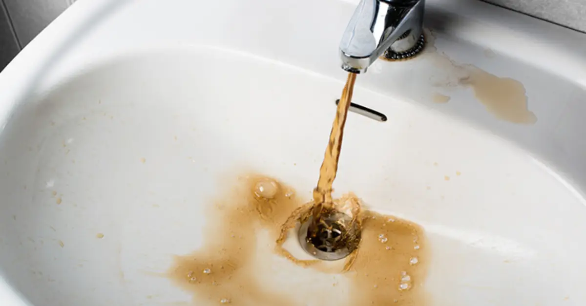 how to remove pink stains from sink