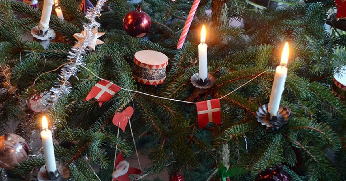 things to remove before putting up Christmas tree