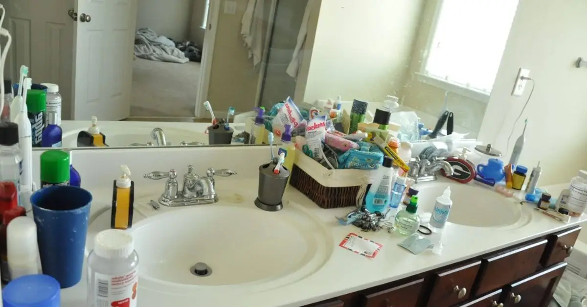 things to remove from bathroom before guests