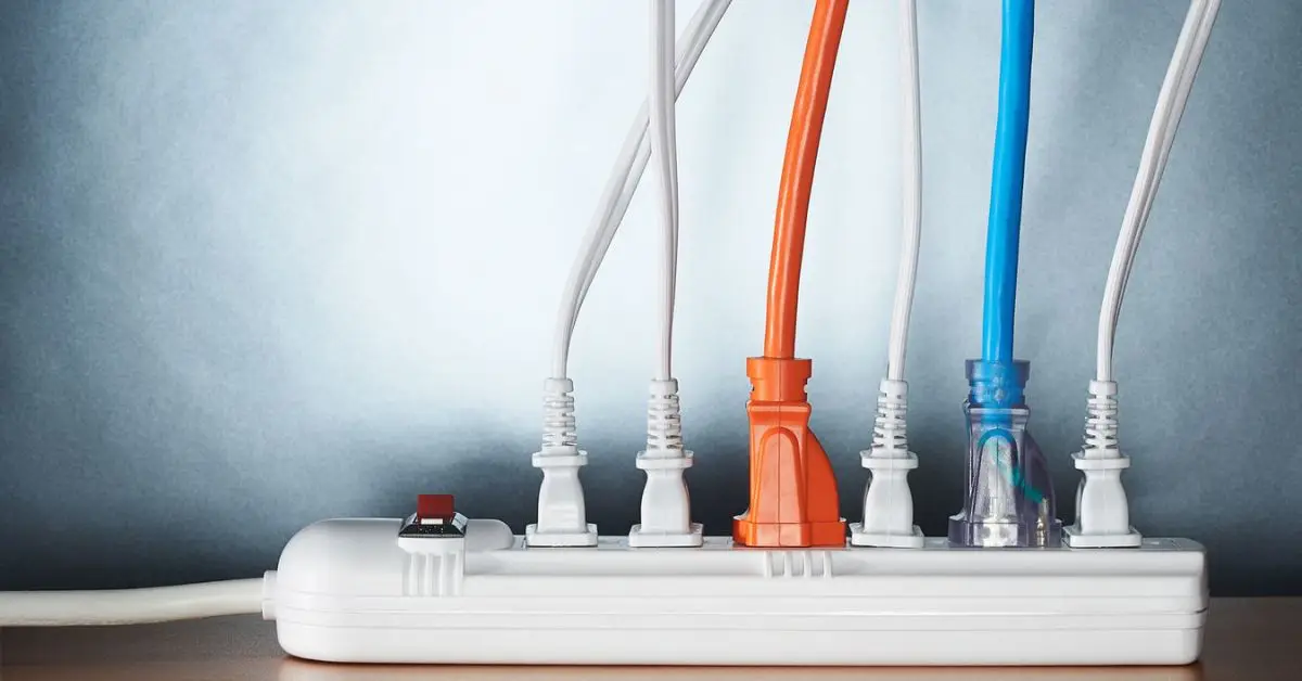 what should not be plugged into a power strip