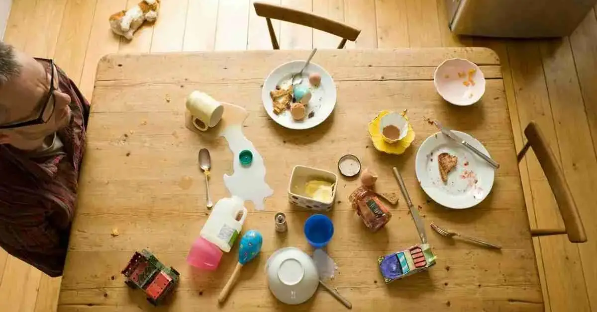 why you shouldn’t leave dirty dishes overnight