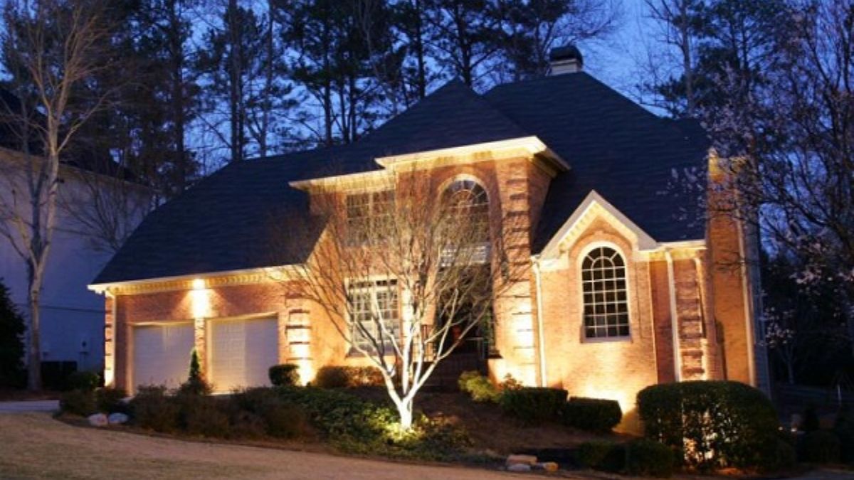 Can Porch Lights Prevent Burglaries