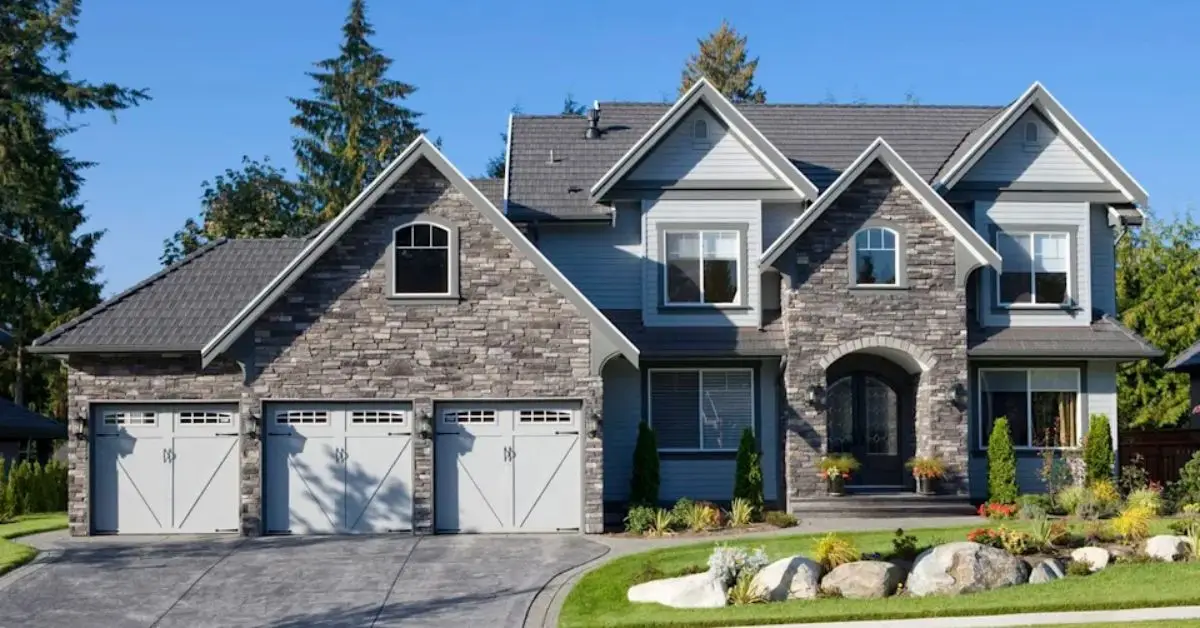 Can you salt a neighbor’s driveway