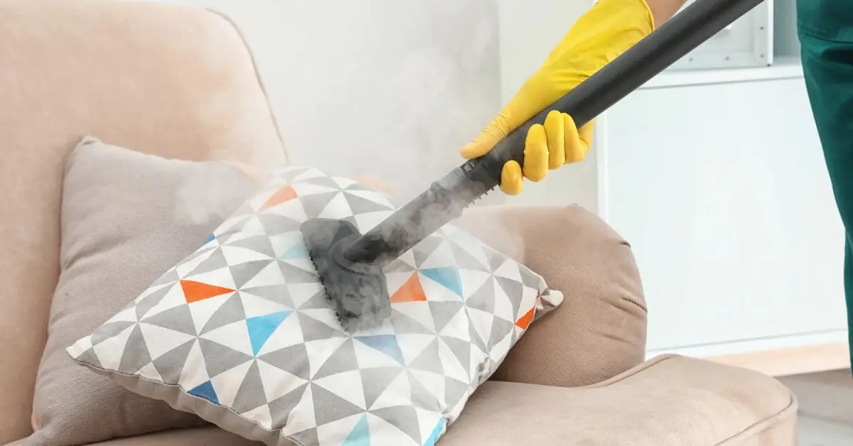 How to clean pillows at home