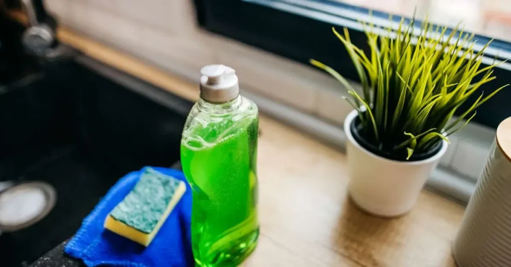 common dish soap cleaning mistakes