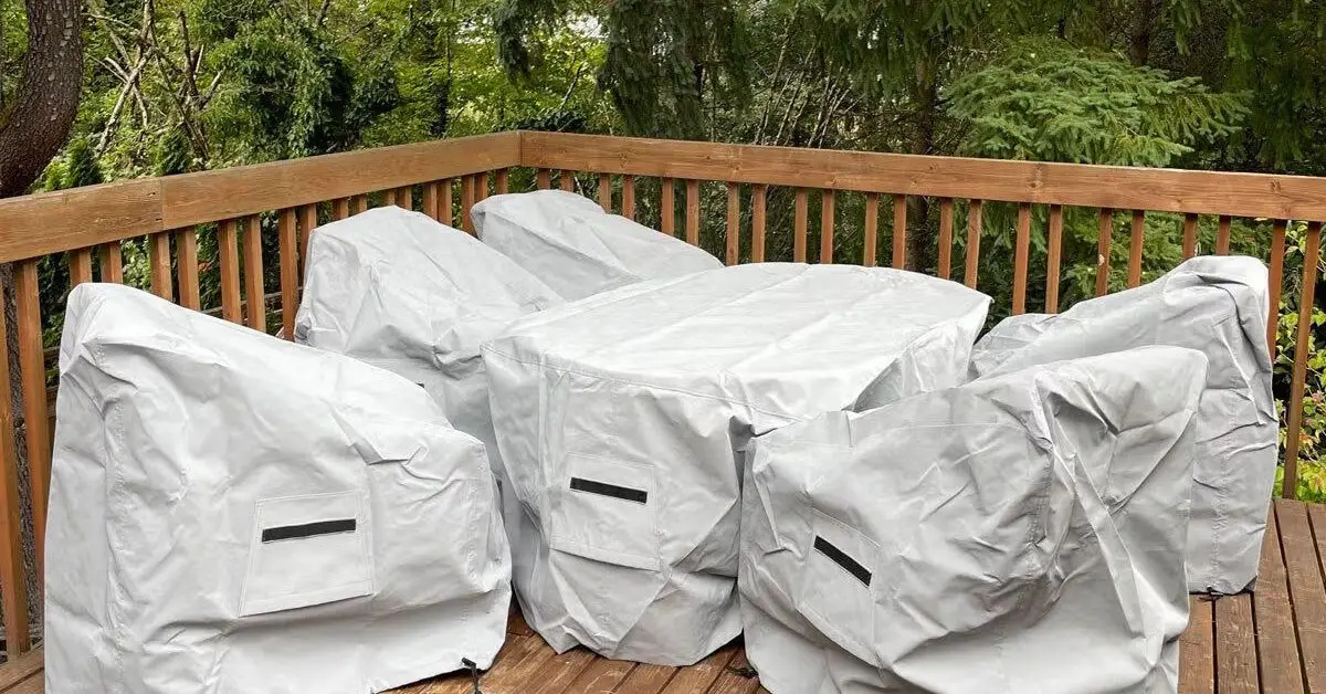 cover outdoor furniture for winter