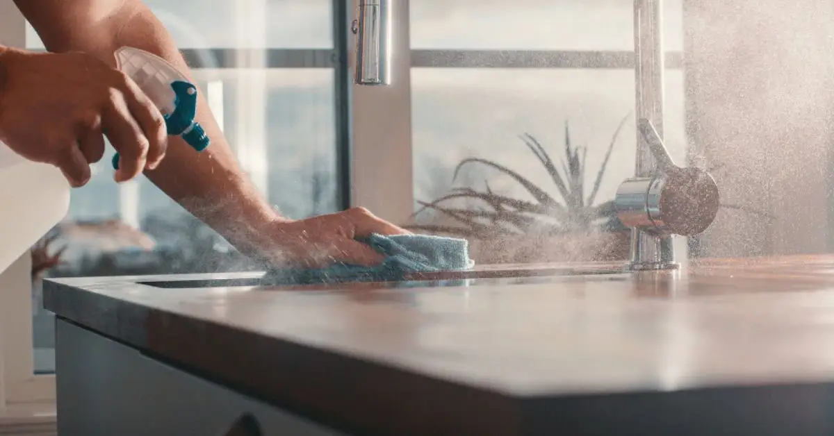 essential oils for cleaning