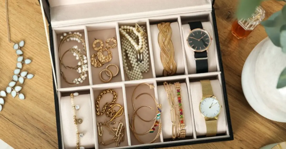 how to organize Trinkets