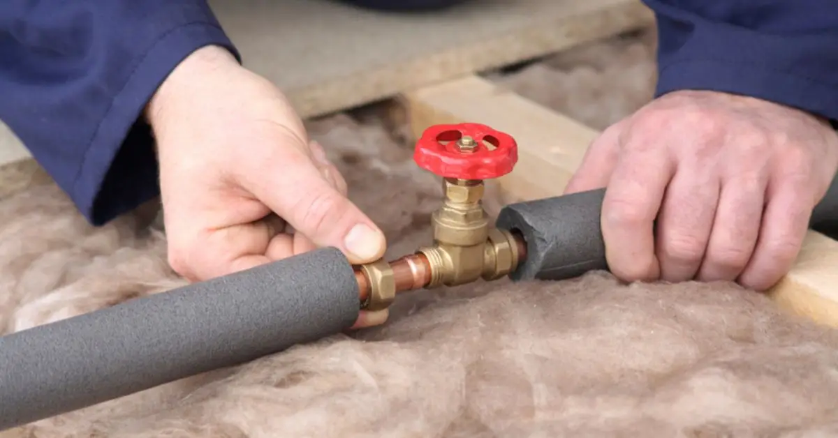 signs your pipes need insulation