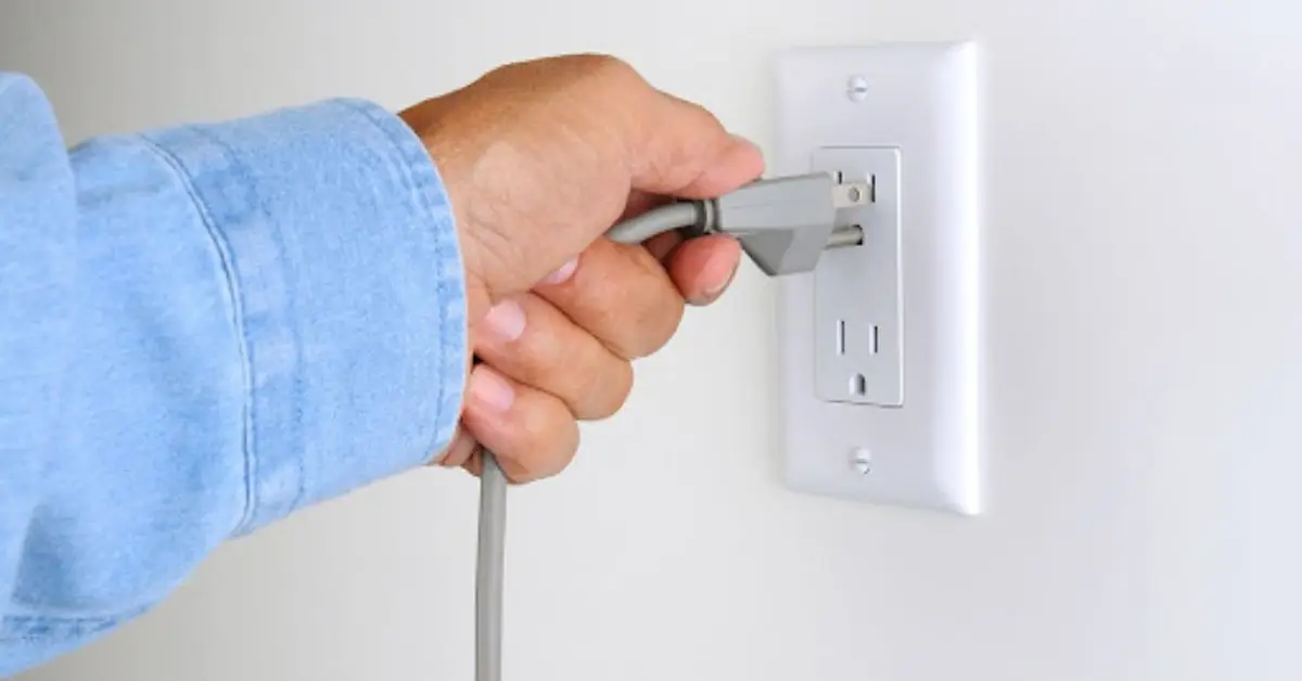 things to do before leaving home for vacation