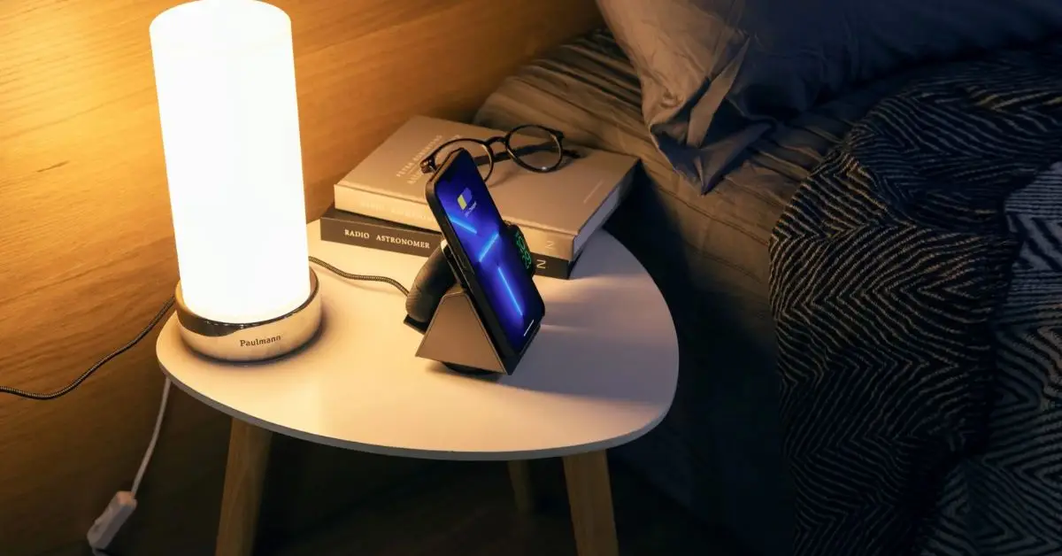 things to toss from nightstand