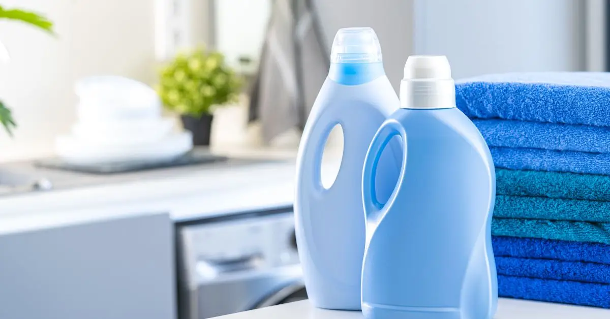 things you can clean with laundry detergent