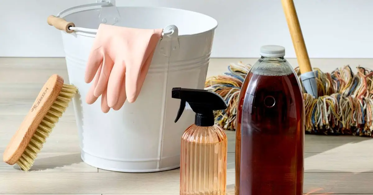 things you should never use to clean wood floors