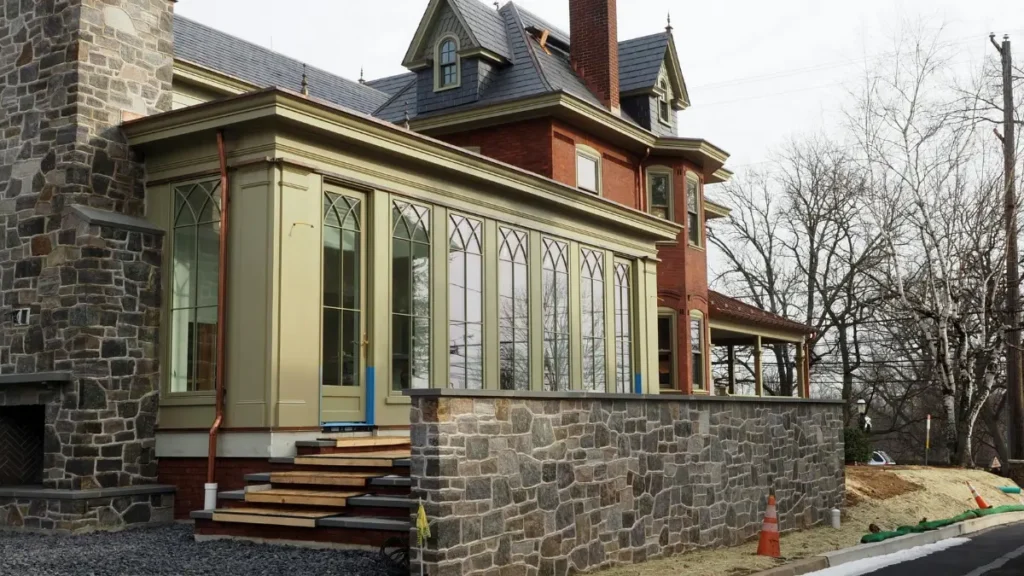 Historic home buying pros and cons