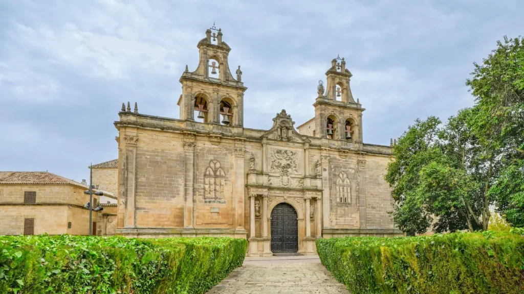 Historic home buying pros and cons