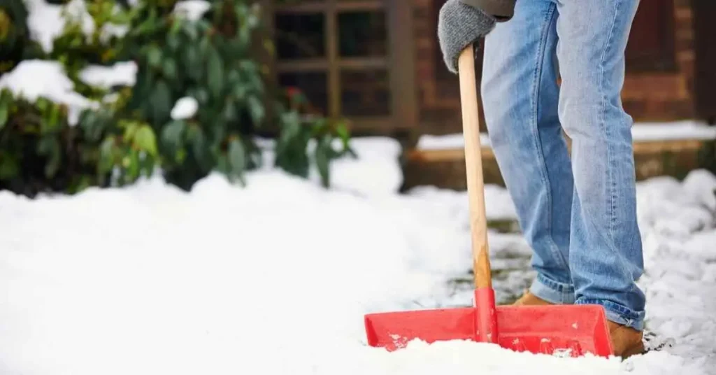 can you shovel snow onto a neighbors yard