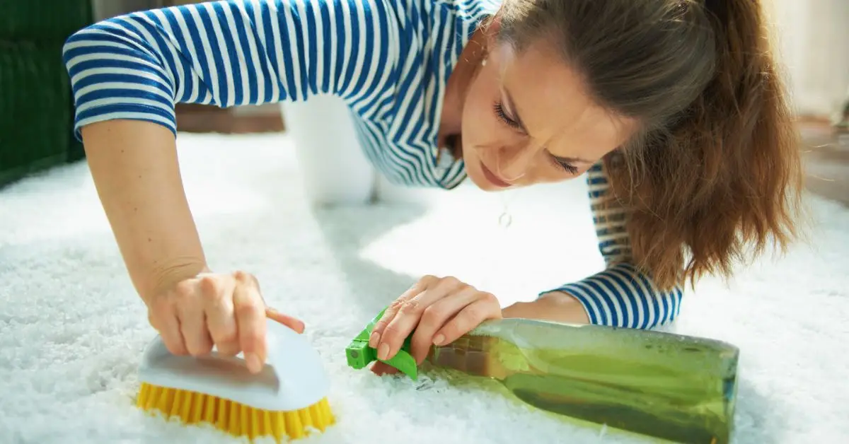 cleaning carpet with baking soda and hydrogen peroxide