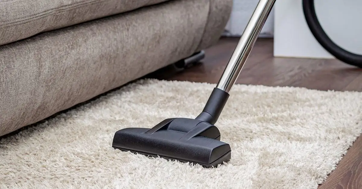 cleaning carpet with baking soda and hydrogen peroxide