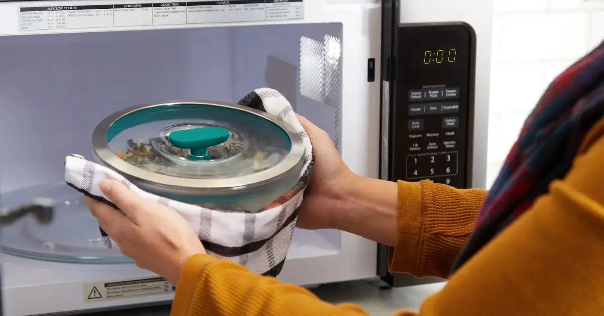 items not to microwave at home