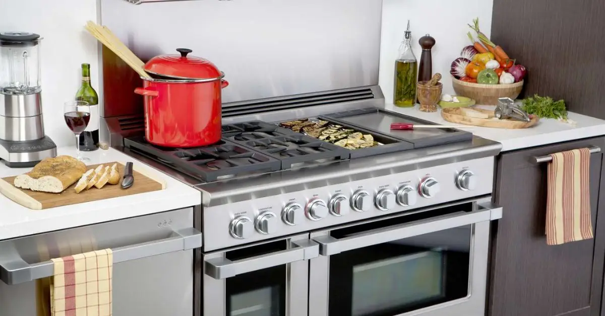 items to never store near stovetop