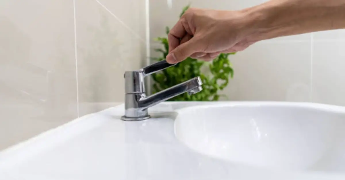 slow drip method to prevent froze pipes