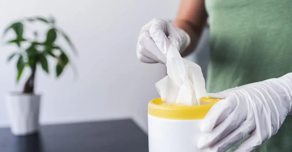 things never clean with disinfecting wipes