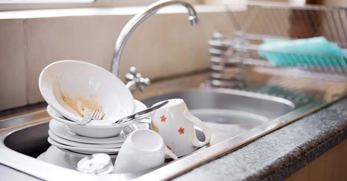 things you should always do before professional cleaners come