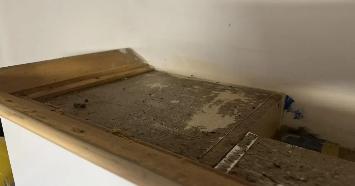 ways to remove grease from kitchen drawers