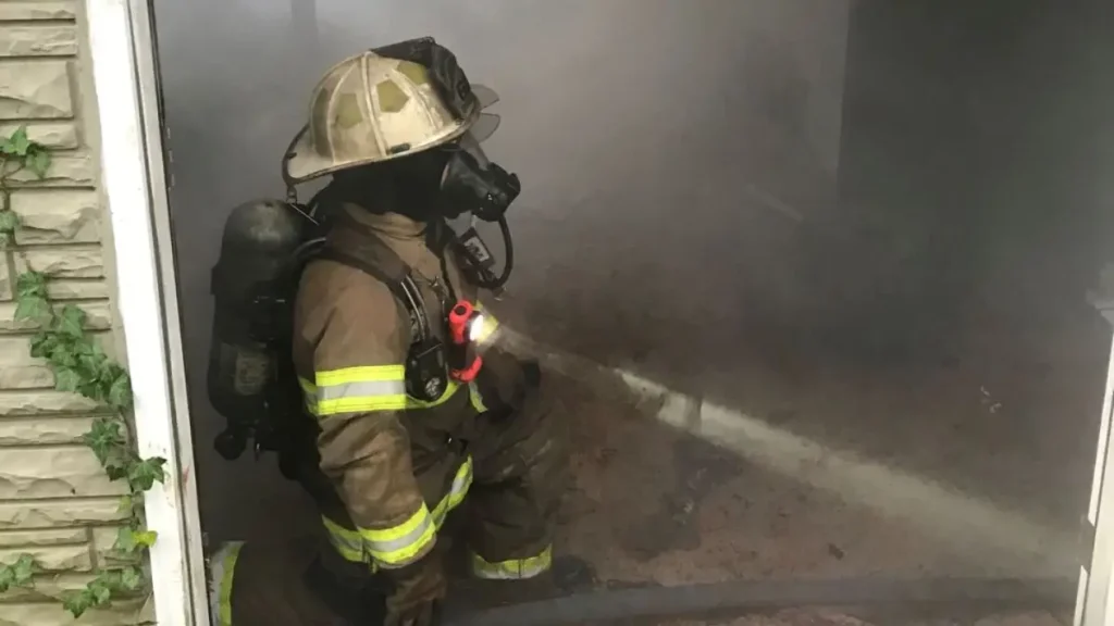 1 dead in Lake City house fire