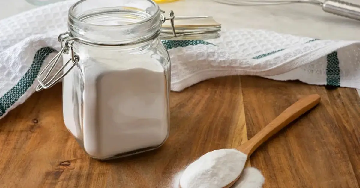 baking soda fridge cleaning method