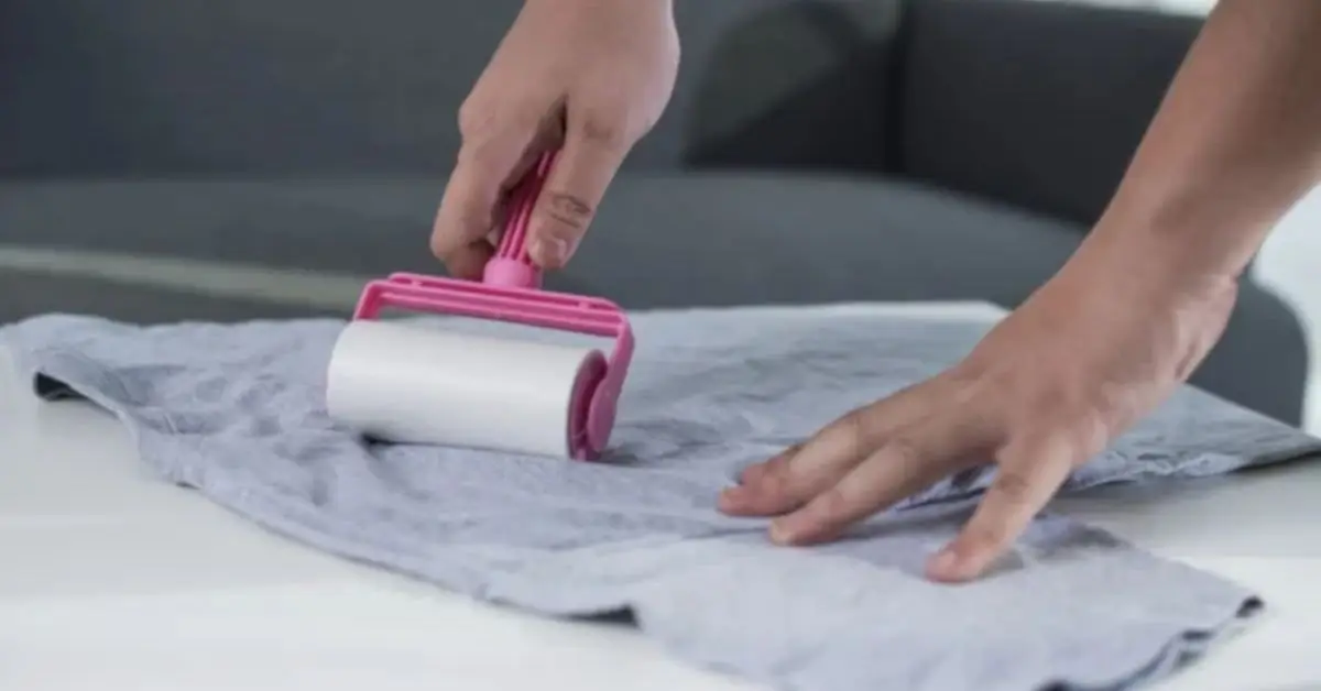 household items that work as a lint roller