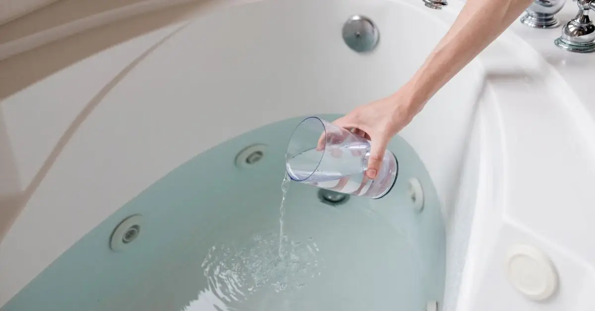 how clean jetted tub