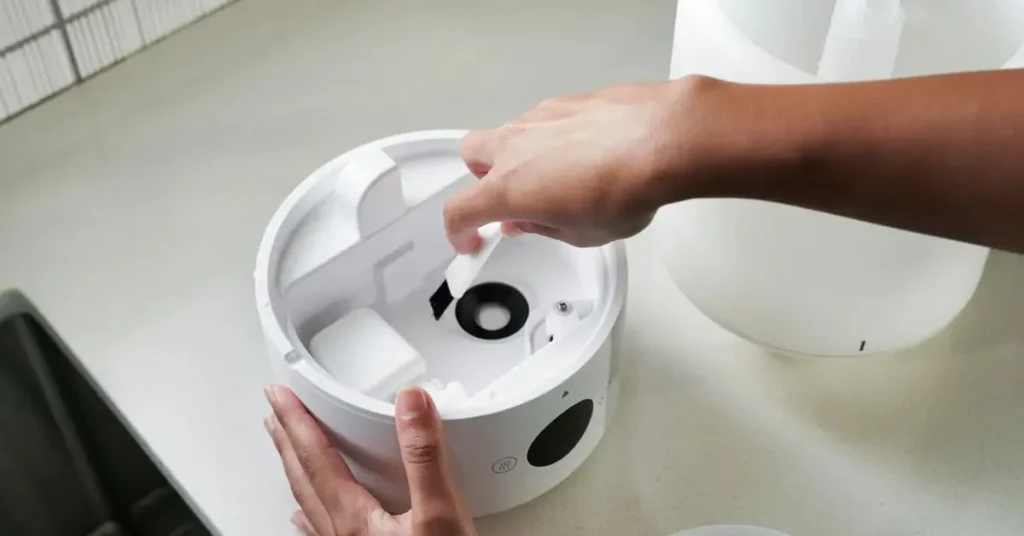 how to descale a humidifier