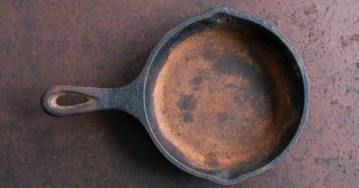 how to restore rusty cast iron pan