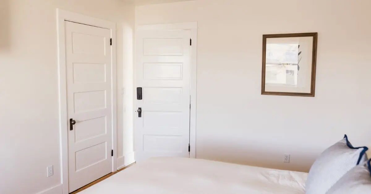 keep door closed when sleeping