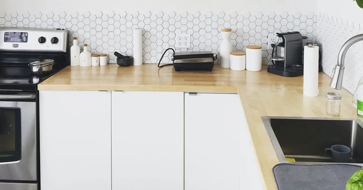 what to remove from kitchen counters before bed