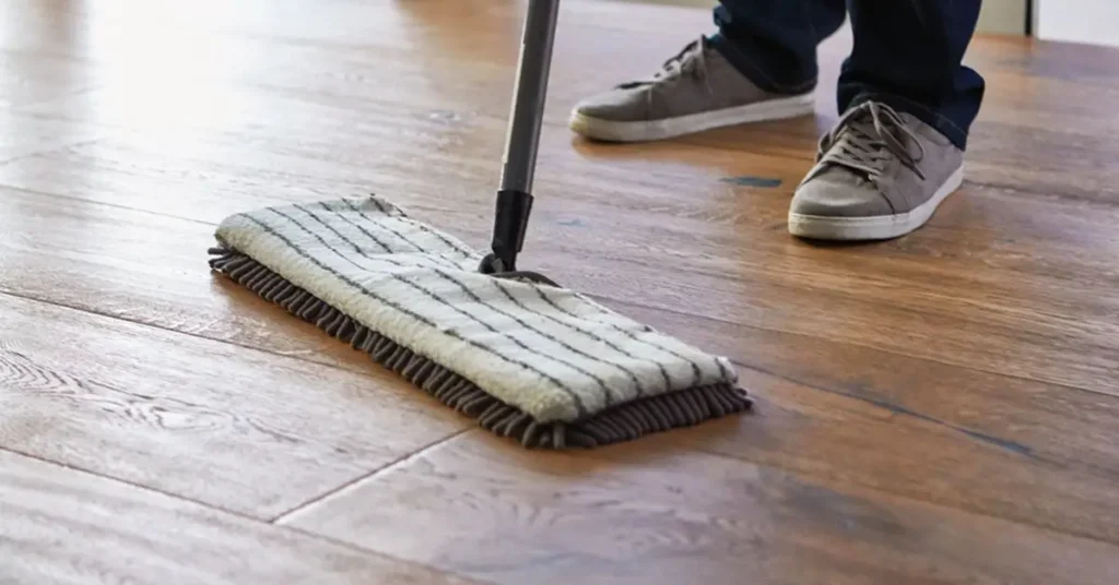 how to clean laminate floors
