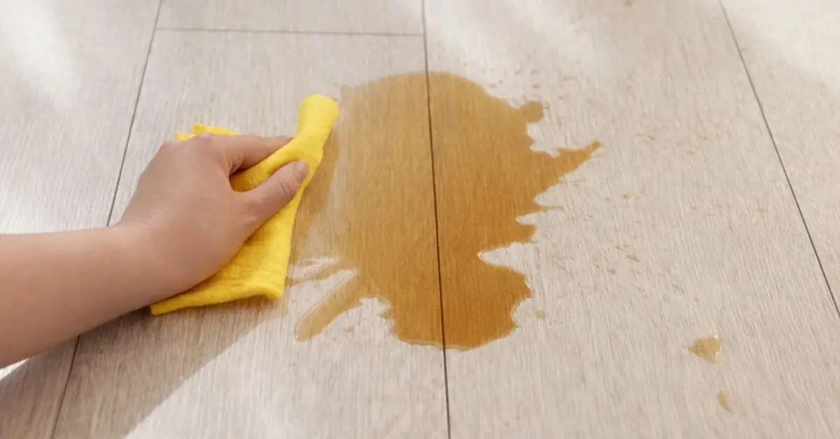 how to clean laminate floors