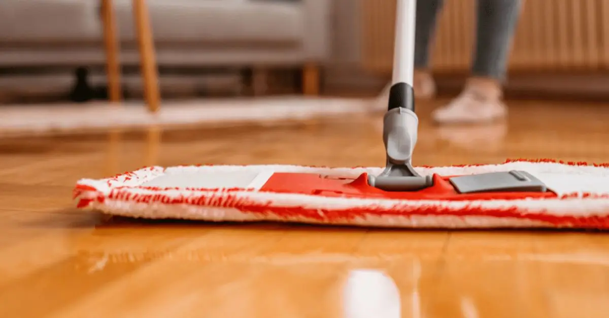 how to clean laminate floors