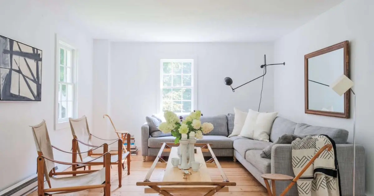 how to make a small room look bigger