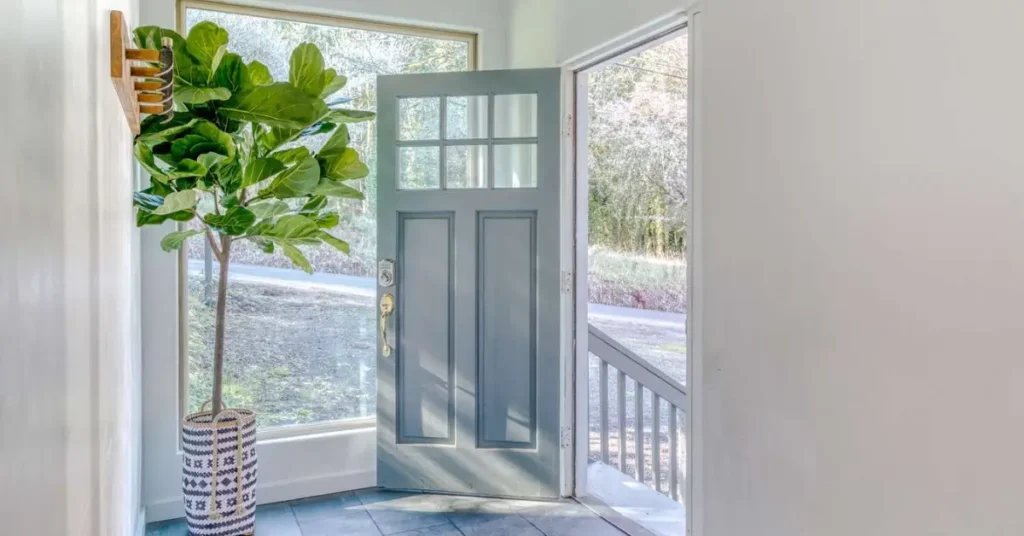 how to make entryway look larger