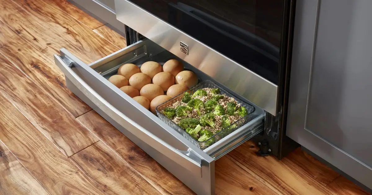 is the bottom oven drawer for storage