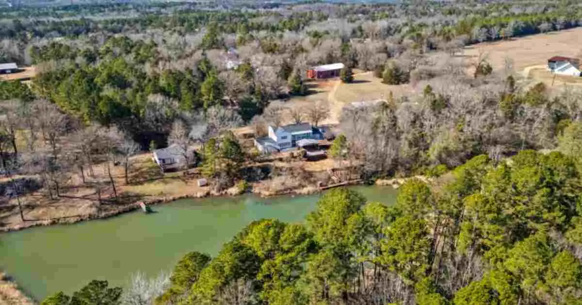 miranda lambert texas childhood home for sale