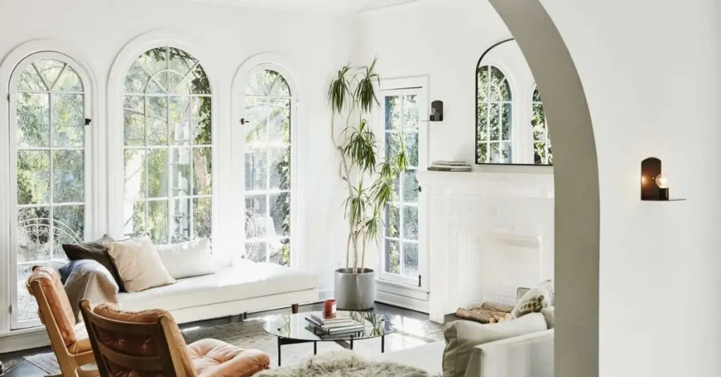 what professional organizers notice in messy homes
