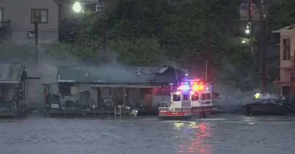 Fire Tore Through 8 Floating Homes in Portland