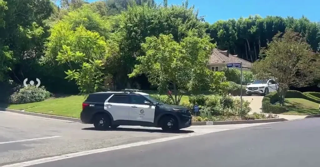 Thieves Break Encino Home
