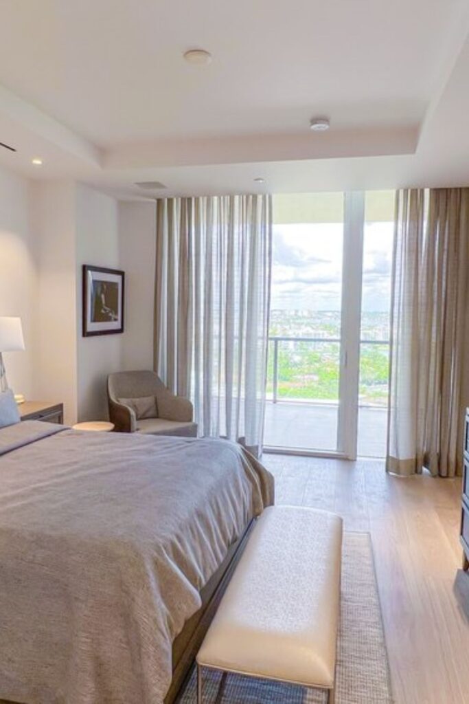 bal harbour st regis fortune 500 ceo sale