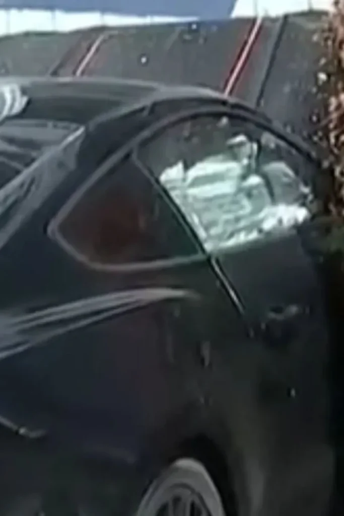 Car Crashes Into Same Connecticut Home for Second Time